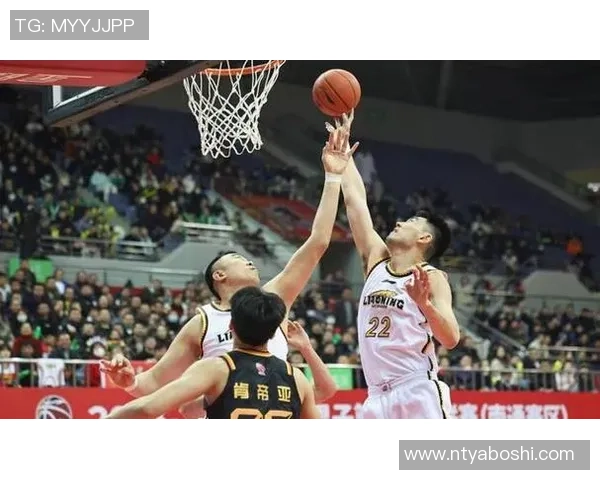 广东队战胜新疆队以2比0的比分展现强劲实力晋级下一轮比赛