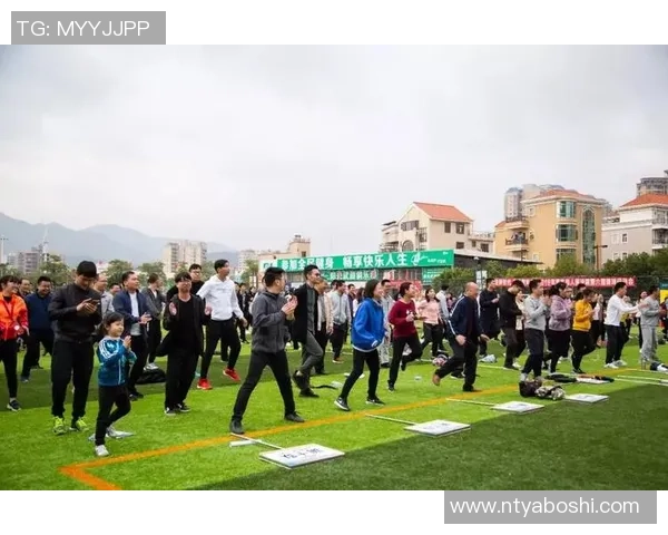 重庆排球队力量变革引发热议展现新时代竞技精神与团队合作魅力